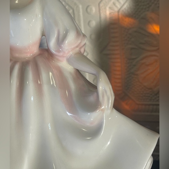 1978 Royal Doulton Sunday Best. Peggy Davies.
HN2698. Rare Blush Pink Dress. - Picture 6 of 14